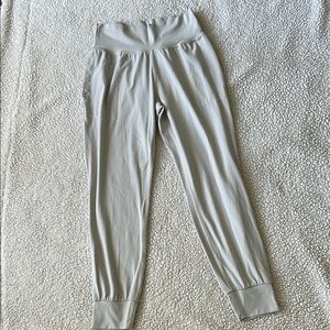 Athleta Salutation High Rise Jogger Size M Abalone
